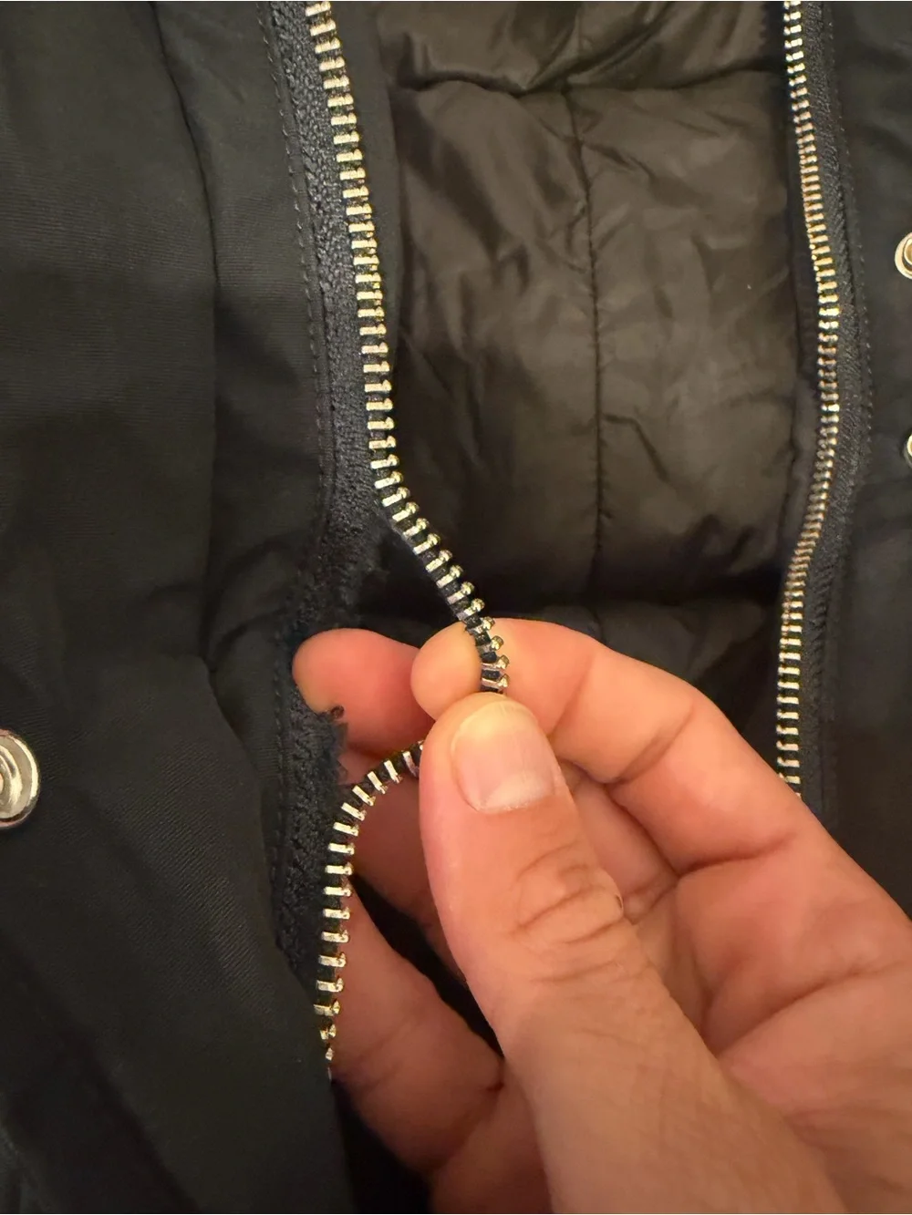 Woolrich Black Hooded Puffer Parka with Multiple Pockets